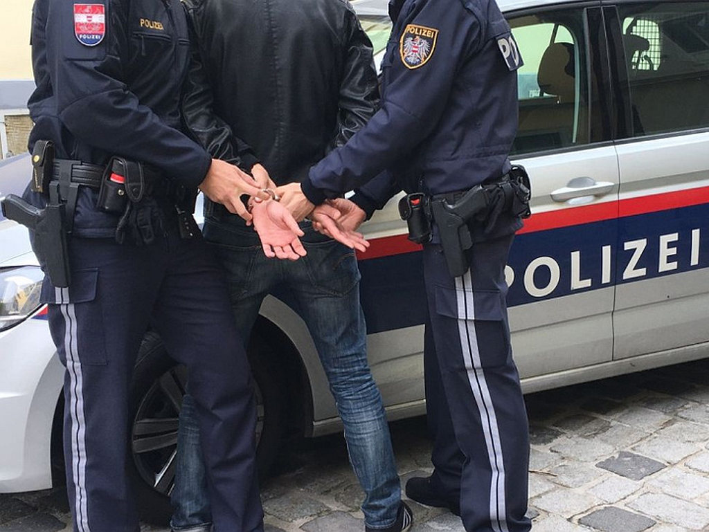 Uhapšen državljanin BiH koji je pobjegao taksijem nakon što je opljačkao pumpu