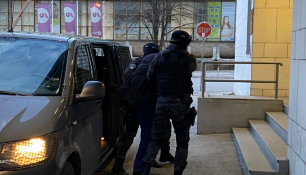 Uhapšen Ferid Okić: Policija zaplijenila 2,6 kg droge