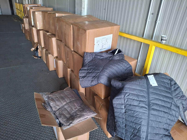 UIO oduzela 650 muških jakni iz Emirata na Gradišci