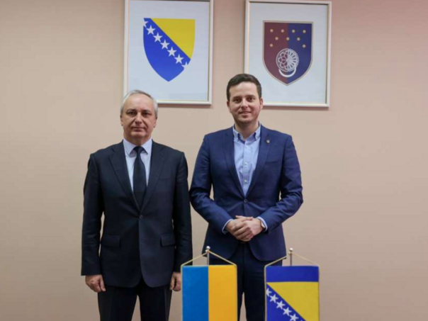 Uk: KS podržava napore za uspostavljanje mira u Ukrajini