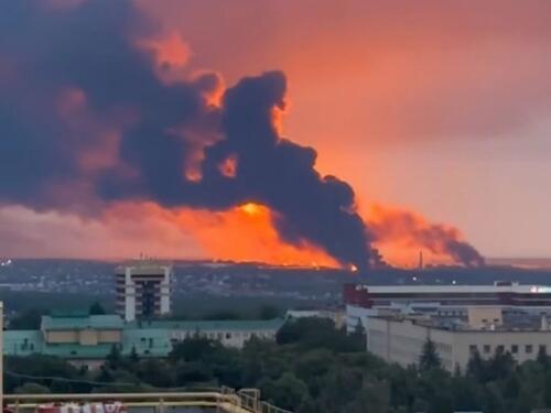 Ukrajina uzvratila snažnim napadom: U plamenu ruska skladišta nafte