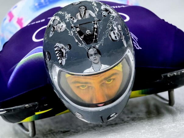 Ukrajincu je zabranjeno nositi ovu kacigu, javio se Zelenski