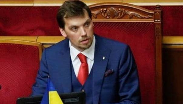 Ukrajinski premijer opet podnio ostavku