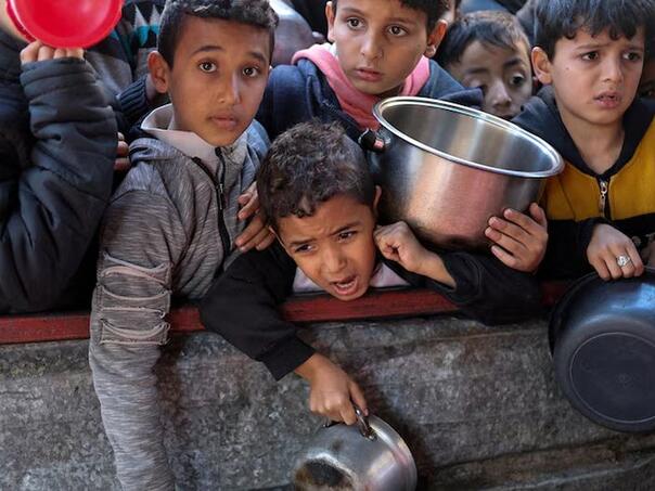 UNICEF: Oko milion djece u Gazi nema ni vodu ni hranu
