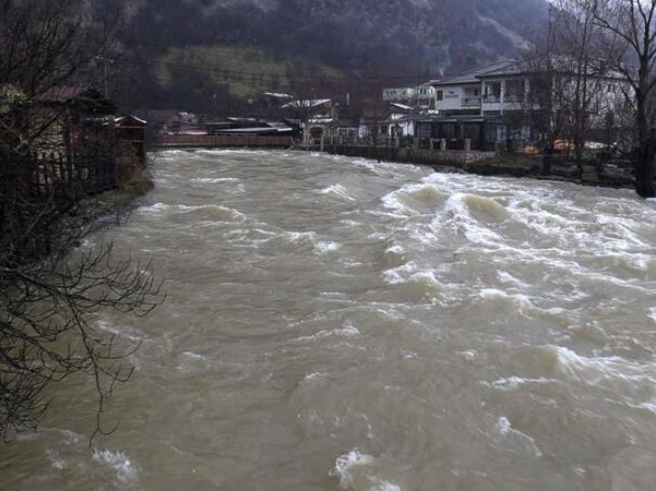 Upozorenje na bujične i urbane poplave u tri bh. kantona