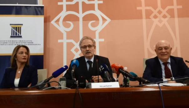 Uprkos negativnim komentarima, RS ipak izvrši odluke Ustavnog suda BiH
