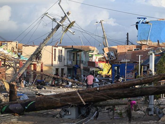 Uragan "Melissa" odnio oko 50 života