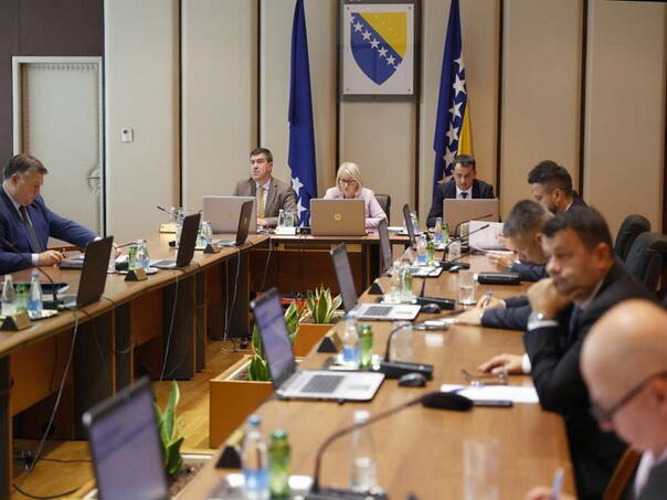 Usporen ekonomski rast BiH, slabi privatna potrošnja