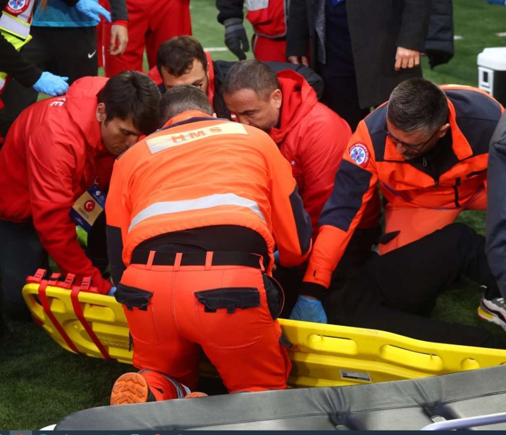 Utakmica između Hrvatske i Turske prekinuta: Korkmaz se onesvijestio