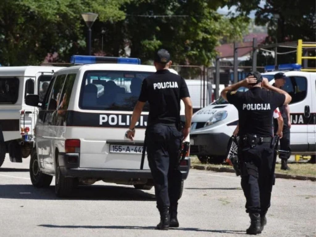 Užas kod Gruda: Mladić poginuo nakon stravičnog udara u parkirani kamion