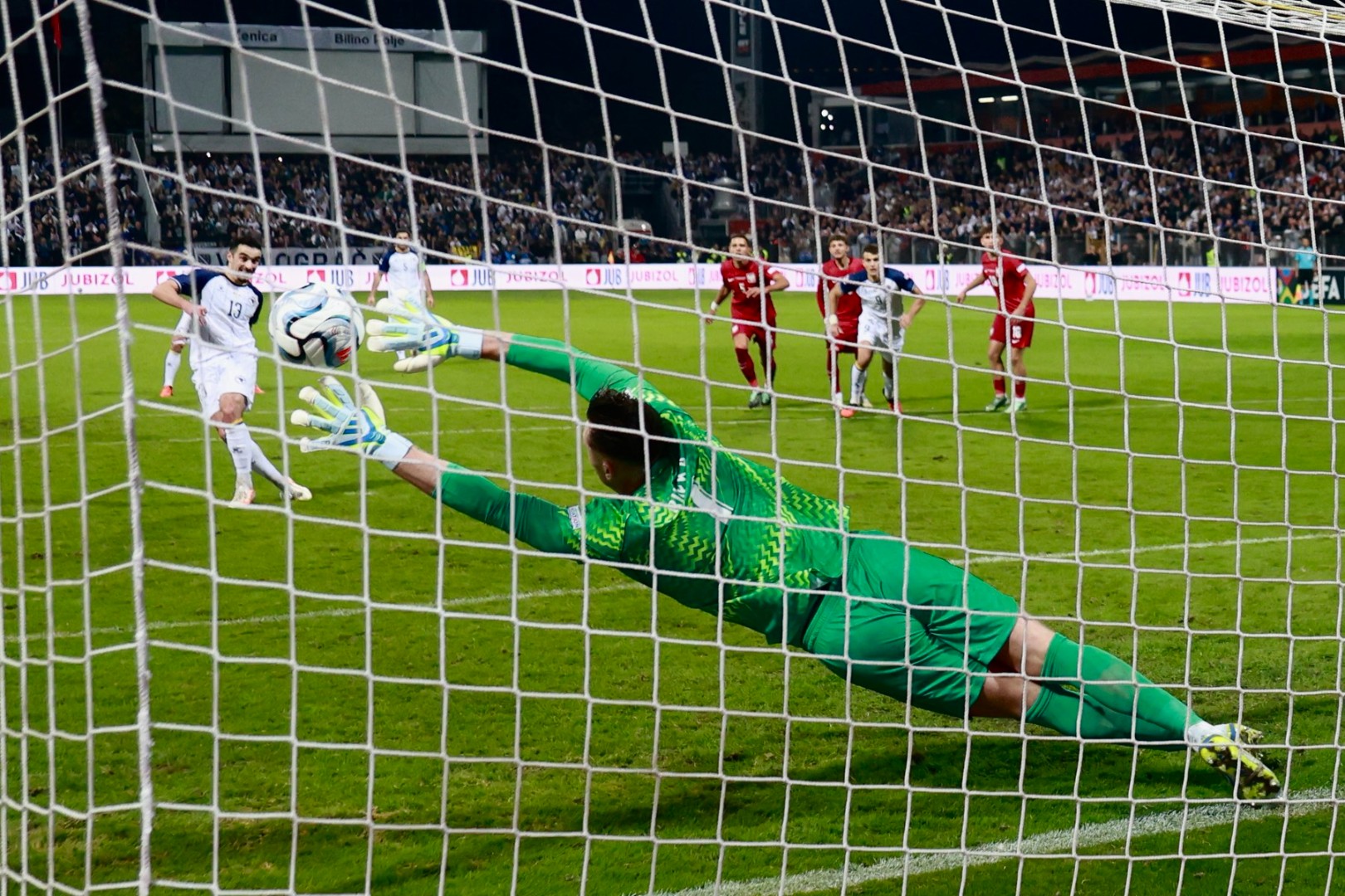 UŽIVO: BiH - Poljska 1:0, Bašić pogađa iz penala!