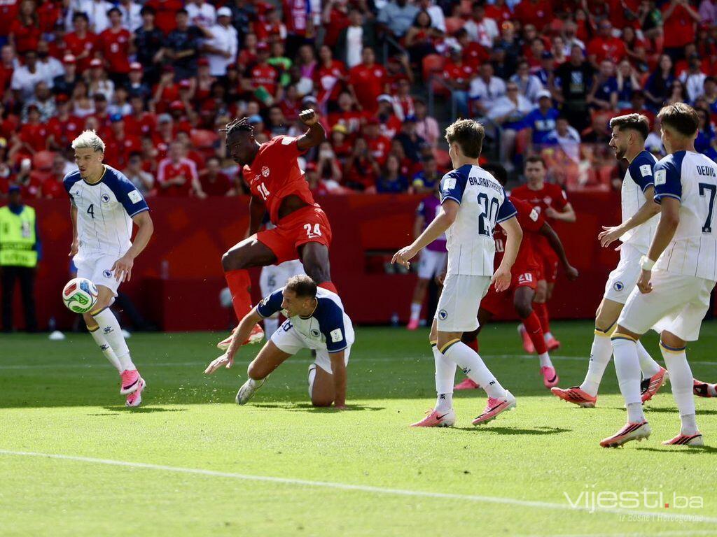 UŽIVO / Kanada - BiH 1:1, Larin pogodio za poravnanje u Torontu