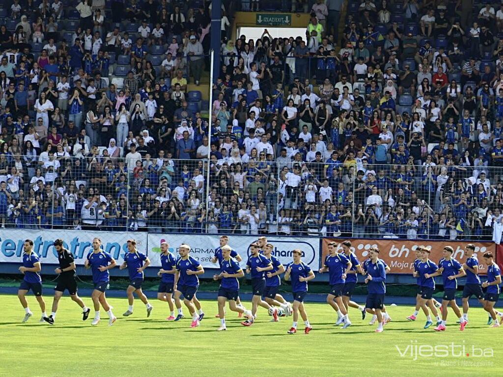Otvoreni trening Zmajeva na Grbavici pred odlazak na Mundijal