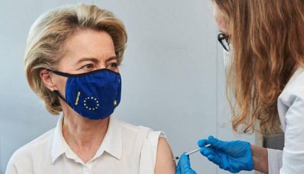 Vakcinisala se Ursula von der Leyen