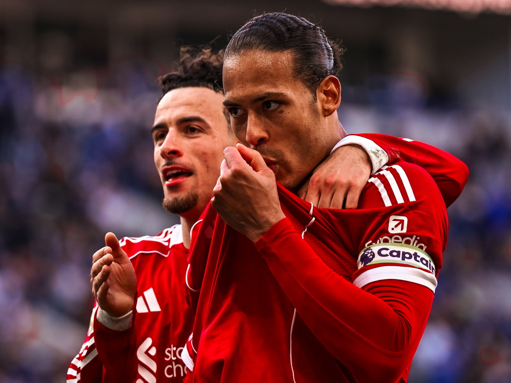 Van Dijk u 100. minuti srušio Everton i donio Liverpoolu pobjedu