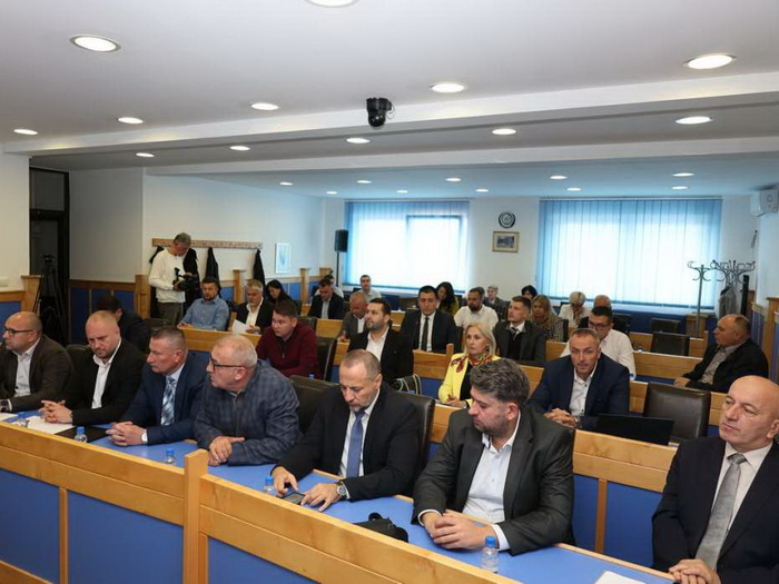Vanredna sjednica Skupštine BPK prekinuta zbog neusvajanja dnevnog reda