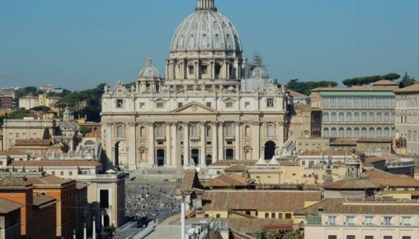 Vatikan produžio mjere izolacije do 13. aprila