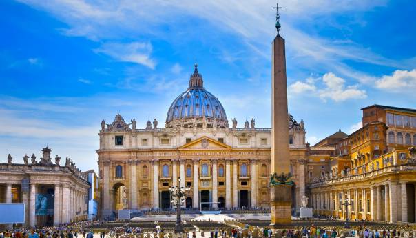 Vatikan: Slanje oružja Ukrajini je legitimno pod određenim uslovima