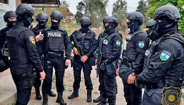 Velika akcija policije iz RS i FBiH, uhapšeno sedam osoba