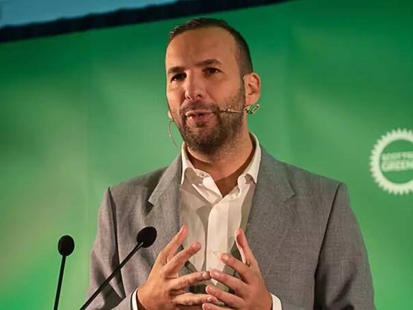 Velika Britanija: Lider stranke Zelenih kritikuje vrhovnog rabina