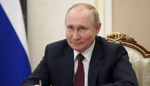 Velika Britanija uvela sankcije Putinovoj supruzi i navodnoj djevojci