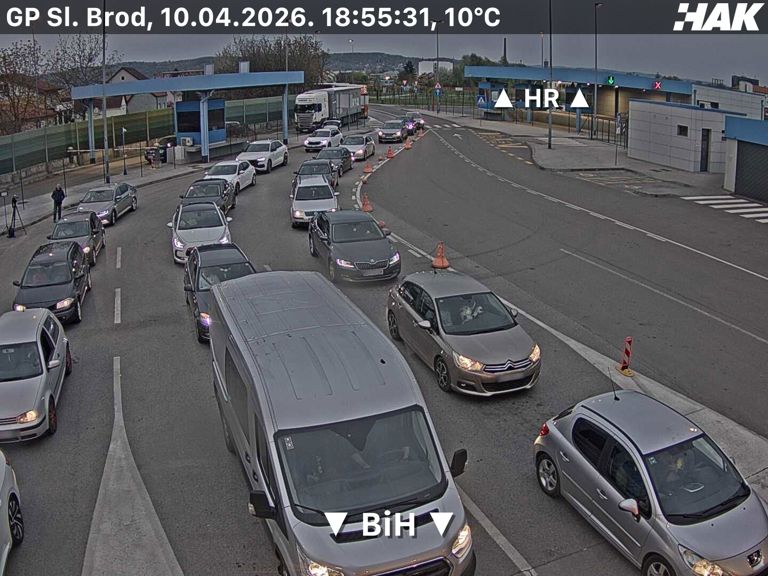 Gužve na granicama: Višesatna čekanja na ulazu u BiH