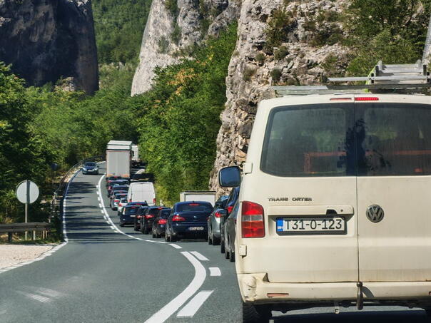 Velike gužve na ulazu u Jablanicu iz pravca Mostara