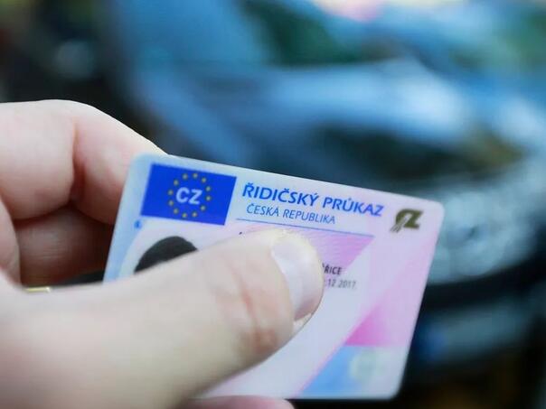 Velike promjene za vozače u EU: Stižu digitalne vozačke, ali i strožija pravila