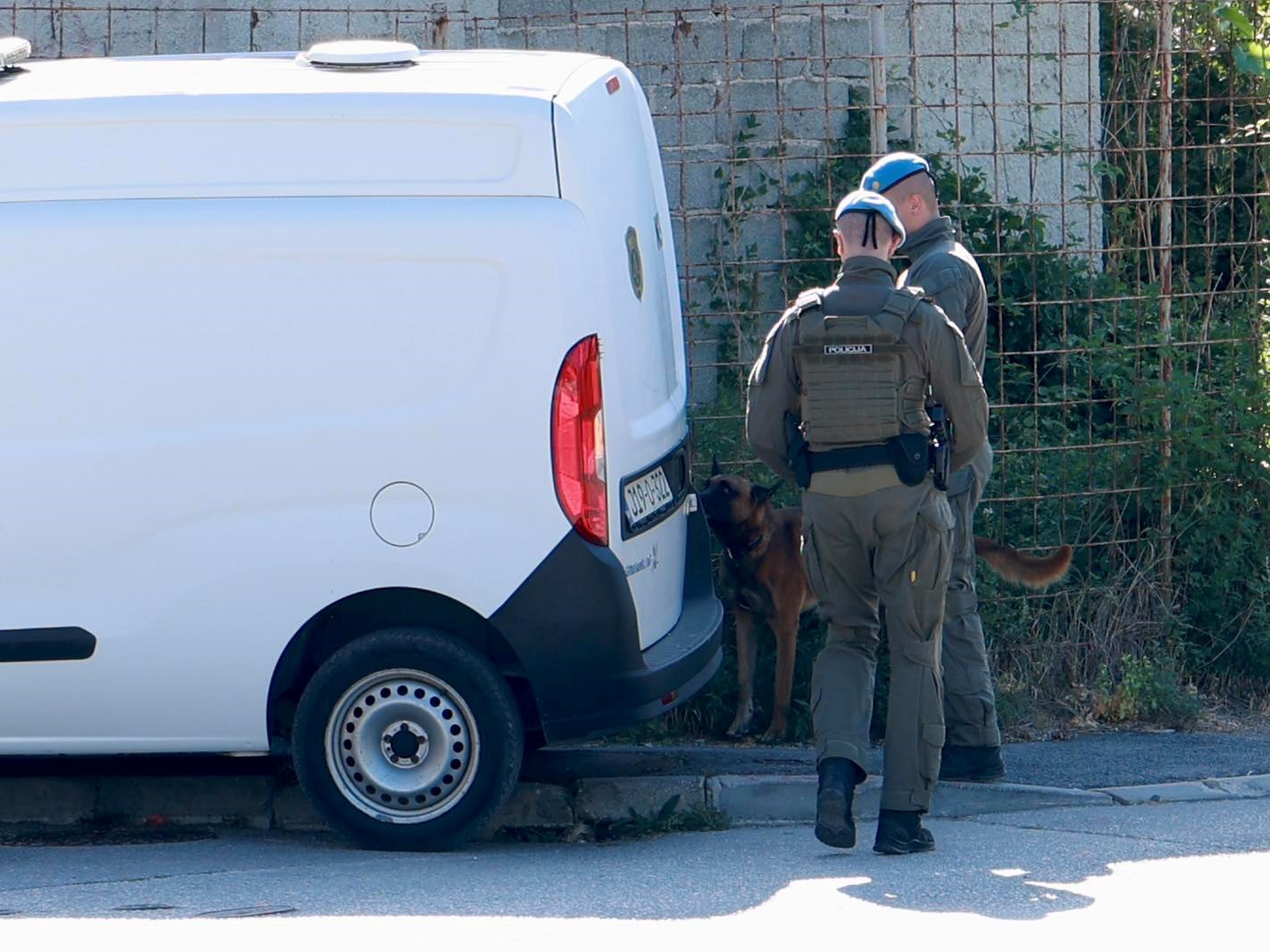 Veliki broj policajaca na Gorici, nezvanično zaplijenjeni droga i oružje