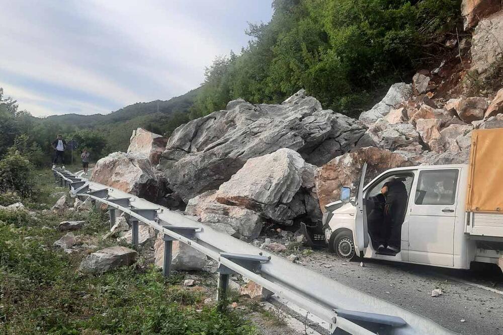 Veliki odron blokirao put Budva–Cetinje