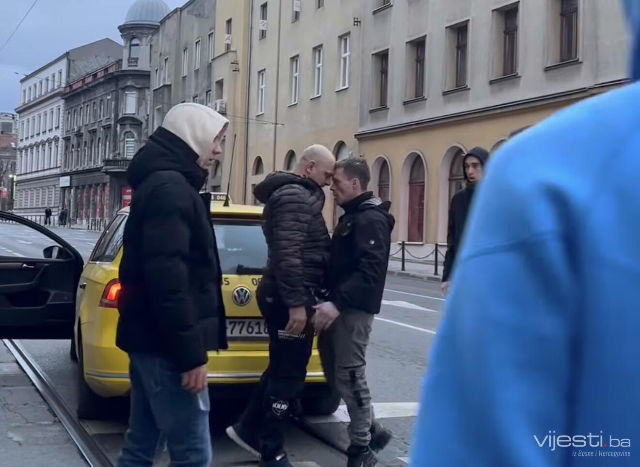 Video: Burna rasprava i incident tokom blokade Sarajeva
