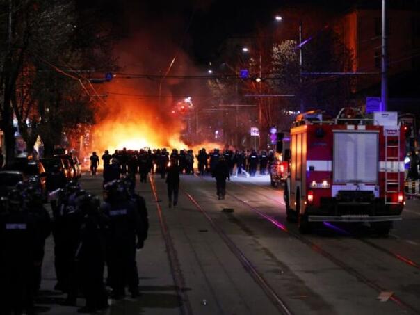 Video: Paljevine na ulicama, tenzije u Bugarskoj se ne smiruju