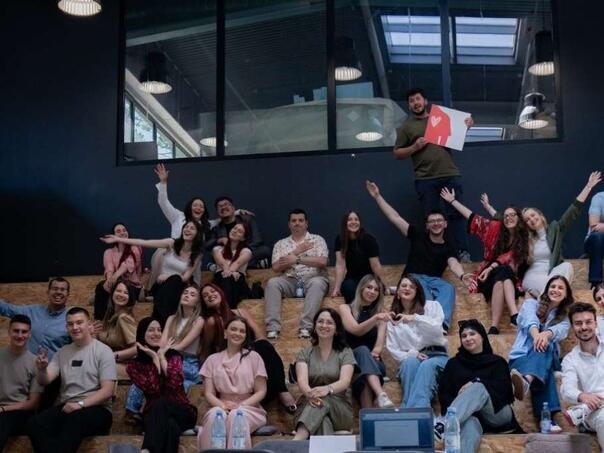 Vijeće mladih FBiH poziva na strateško i transparentno ulaganje u mlade