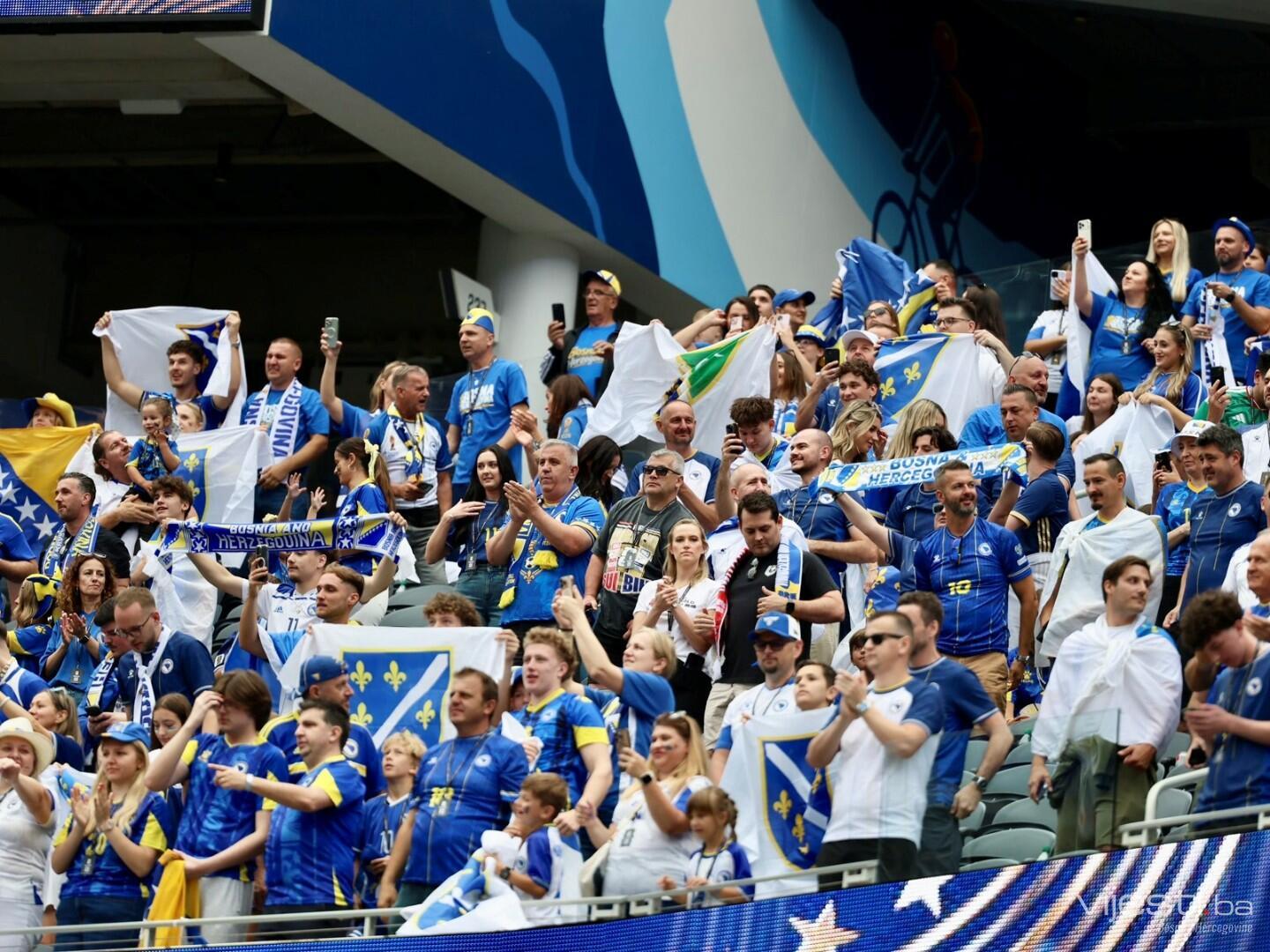Ovo je “Bos Angeles”: Tribine SoFi stadiona pune se bh. navijačima