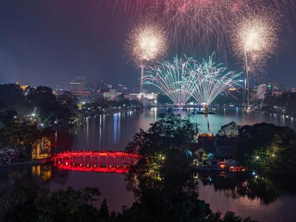 Vijetnam spektakularnim vatrometom dočekao Godinu konja