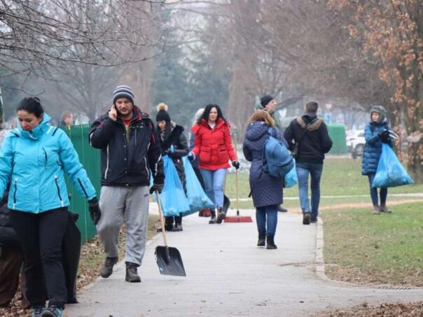 Više od 15.000 kg otpada prikupljeno prvog dana akcije čišćenja općine Novo Sarajevo