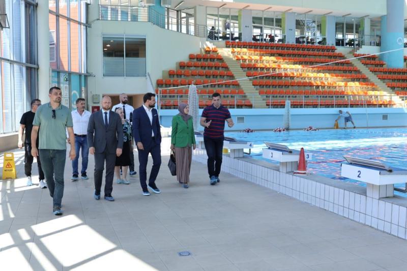 Više od 4.000 sarajevskih osnovaca uspješno završilo "Školu plivanja"