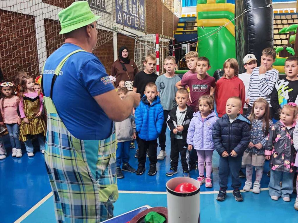 Više od 600 djece u Kaknju i Tešnju poslalo važnu poruku: Svi smo jednaki