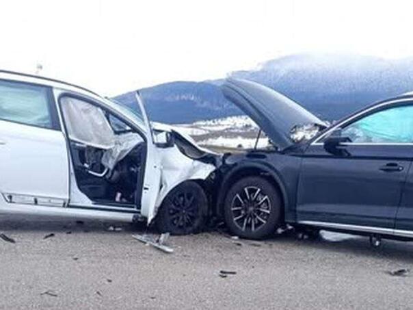 Više osoba povrijeđeno u saobraćajnoj nezgodi kod skijališta u Kupresu