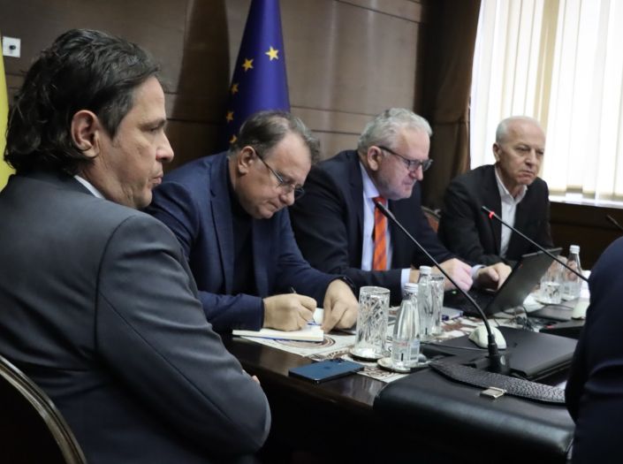 Vlada demantuje “masovne otkaze”: To je izmišljeno