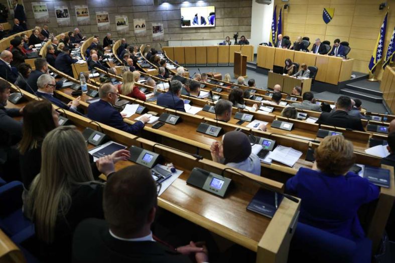 Vanredna sjednica u Parlamentu FBiH o Novoj Željezari Zenica