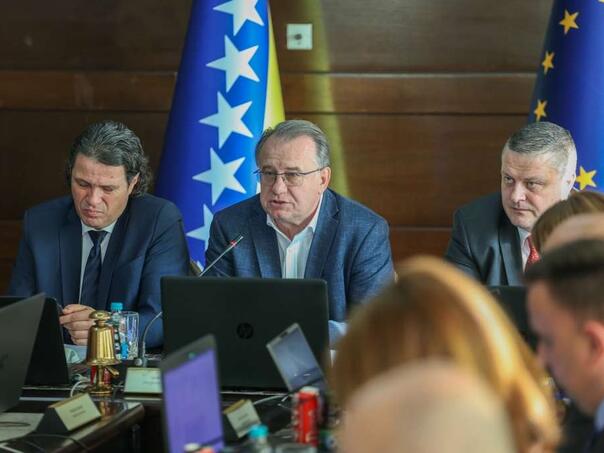 Vlada FBiH izdvojila skoro dva miliona KM za 12 jedinica lokalne samouprave