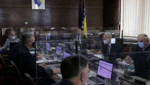 Vlada FBiH: Nastaviti pratiti uticaj pandemije Covid - 19 na privredni sektor