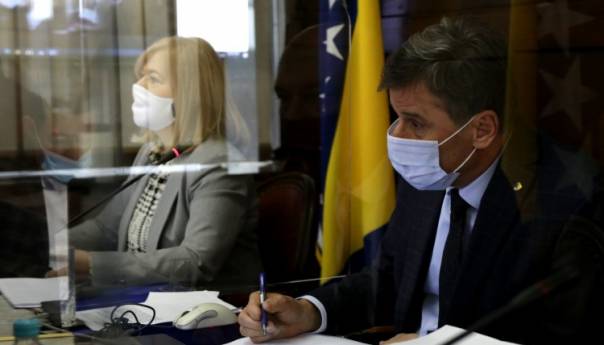 Vlada FBiH prihvatila prijedlog vakcinacije protiv korone