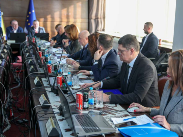 Vlada FBiH: Saglasnost na Sporazum o osnovici za obračun plaća policijskih službenika
