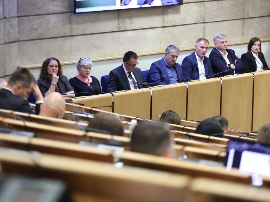 Vlada FBiH traži hitne izmjene zakona: Otvara se put za rješavanje problema posrnulih firmi