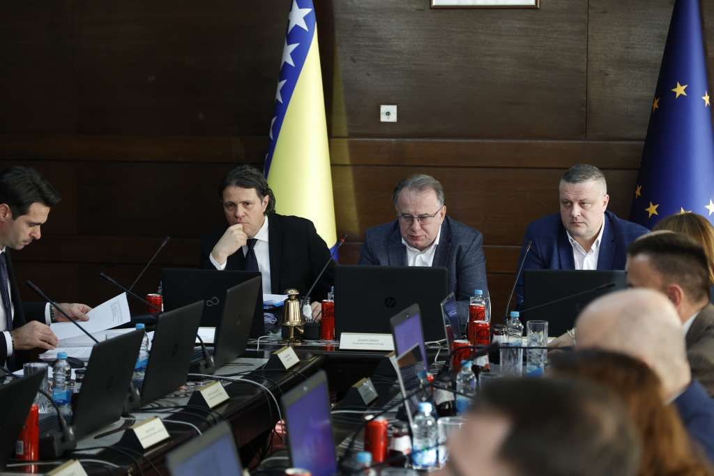 Vlada Federacije BiH dijeli 50 miliona KM općinama i gradovima