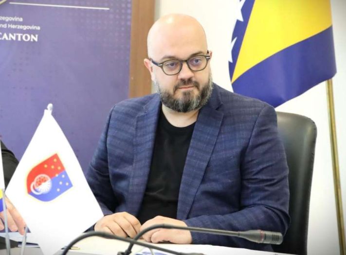 Vlada KS donijela odluku o uplati doprinosa za penzionisanje radnika GRAS-a