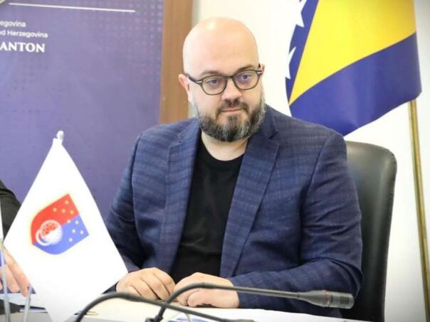 Vlada KS donijela odluku o uplati doprinosa za penzionisanje radnika GRAS-a