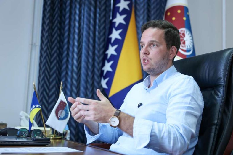 Vlada KS usvojila Nacrt zakona o legalizaciji bespravno izgrađenih objekata